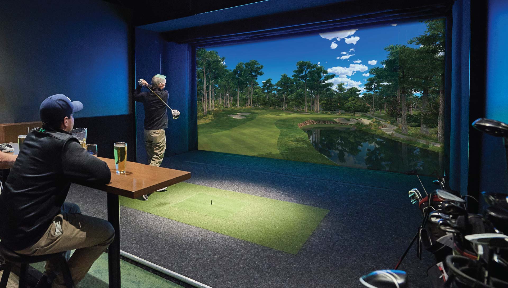 Brantford & Kitchener's Premier Indoor Golf Club | Indoor Golf Clubs